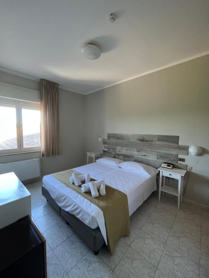 Hotel Letizia Фоллоніка Екстер'єр фото